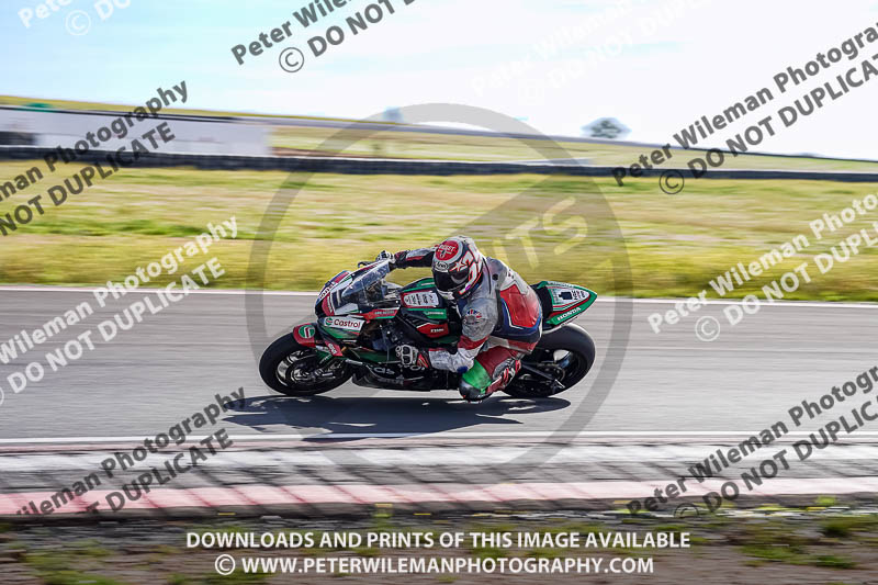 cadwell no limits trackday;cadwell park;cadwell park photographs;cadwell trackday photographs;enduro digital images;event digital images;eventdigitalimages;no limits trackdays;peter wileman photography;racing digital images;snetterton;snetterton no limits trackday;snetterton photographs;snetterton trackday photographs;trackday digital images;trackday photos